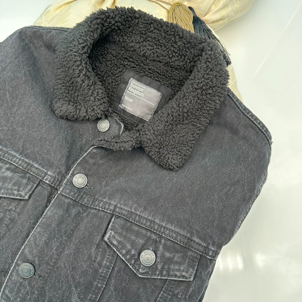 Sunrise Kingdom Sherpa Lined Denim Jean Jacket, Size Small, Black Medium Wash